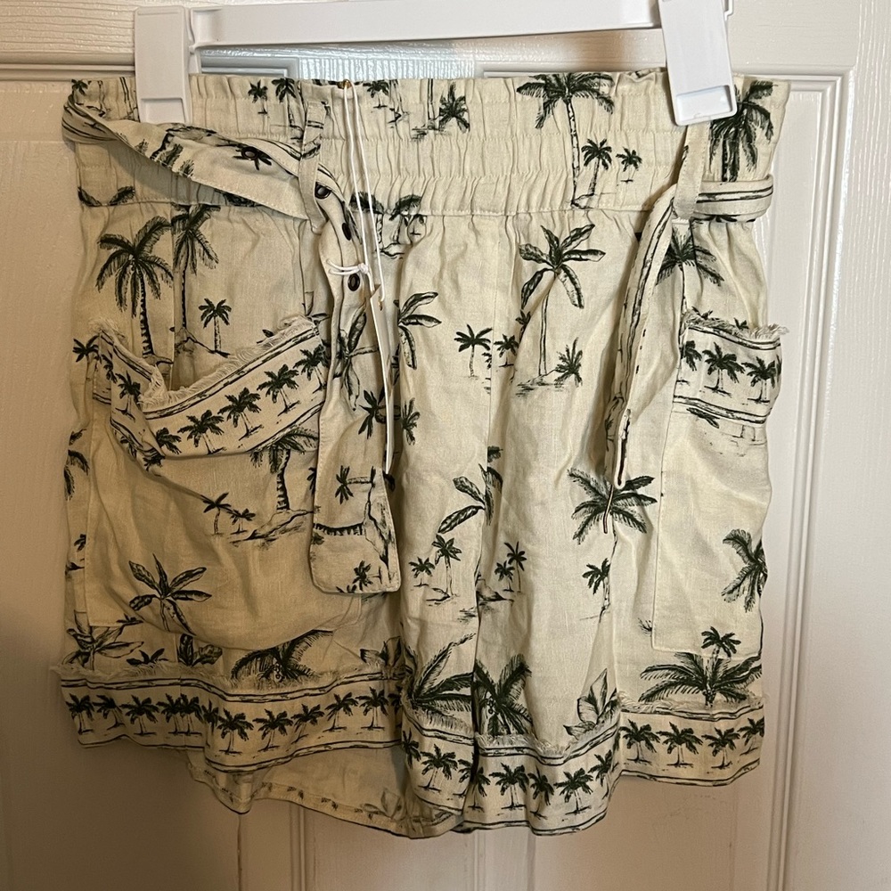NWT Show me your Mumu shorts